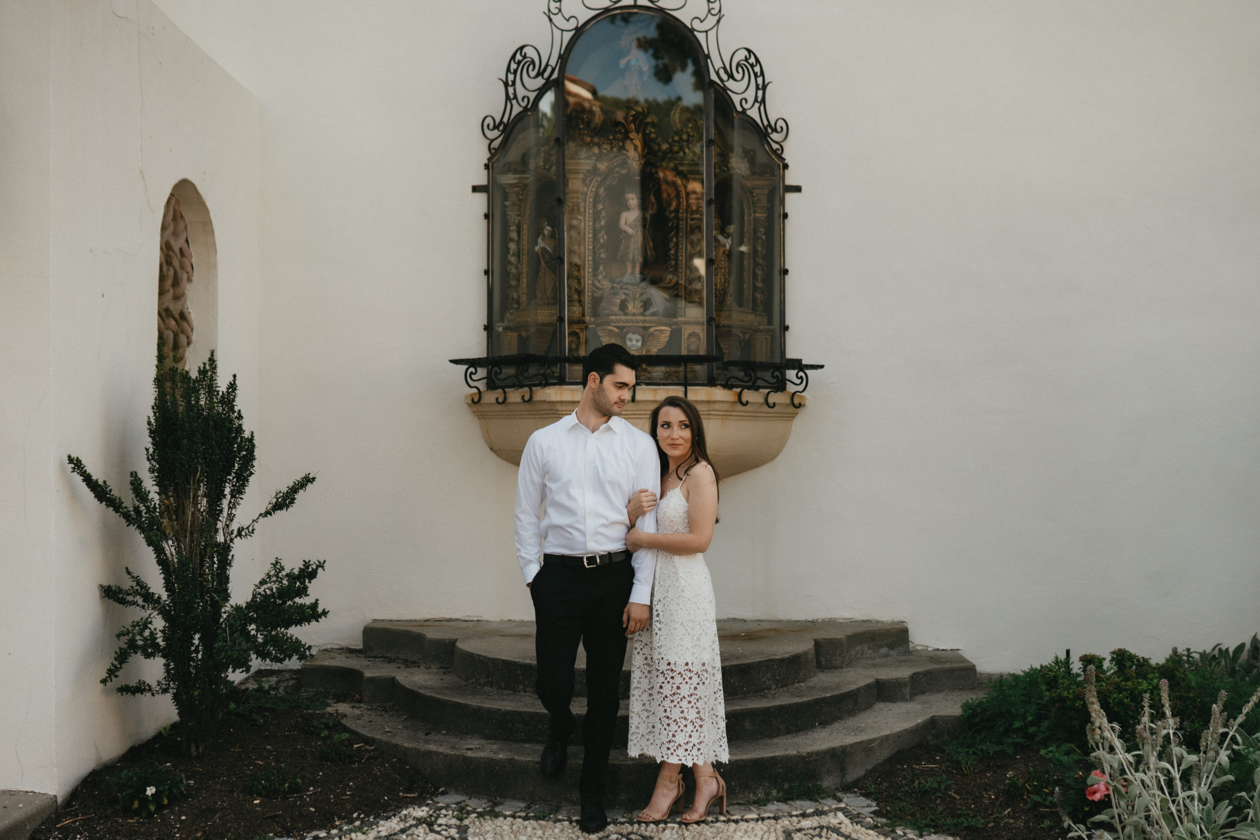 Couple at Vanderbilt Museum for a Spanish architecture inspired engagement session